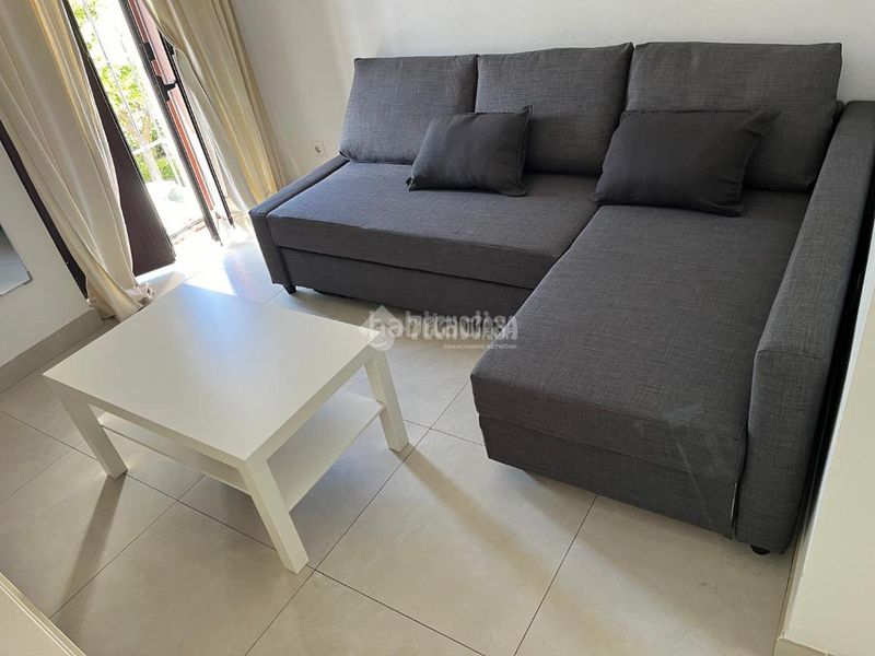 Foto 9afef279-7b0a-4805-961b-89a27004d510. Rent flat with heating in Centro Utrera