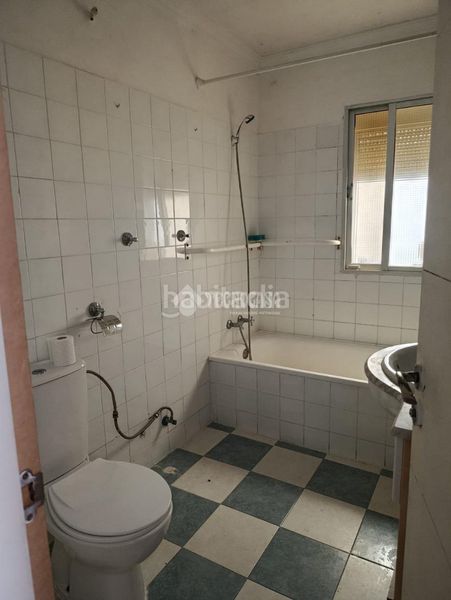 Foto 66036c51-92af-4fcd-8597-ffb5daf2cb29. Piso  en venta en Estación - La Fontanilla - El Tinte Utrera