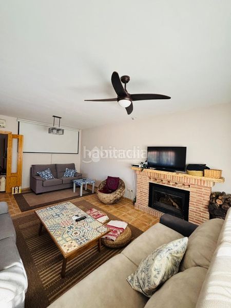 Foto 7314ca61-b2f7-44a8-9745-51e708909ade. Casa  en venta en Escalona