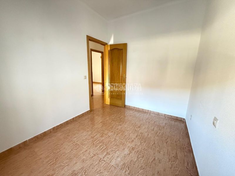 Foto 0f218a94-918f-48bb-be67-c50dd433c974. Casa aparellada amb calefacció a Escalona