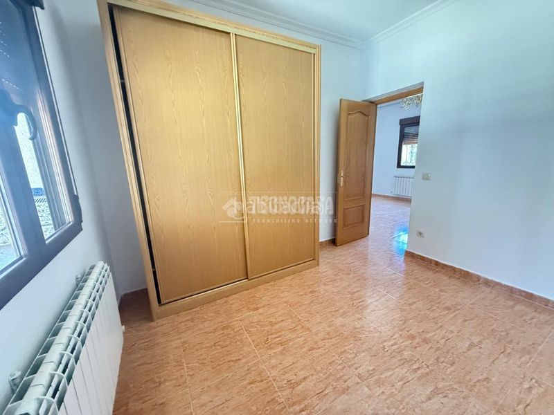 Foto 1b047ca1-22ce-49fe-ba5a-52553391051f. Casa aparellada amb calefacció a Escalona