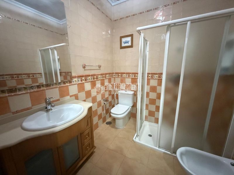 Foto 1fc58624-17b8-4226-a377-cd4e74c13b19. Casa aparellada amb calefacció a Escalona