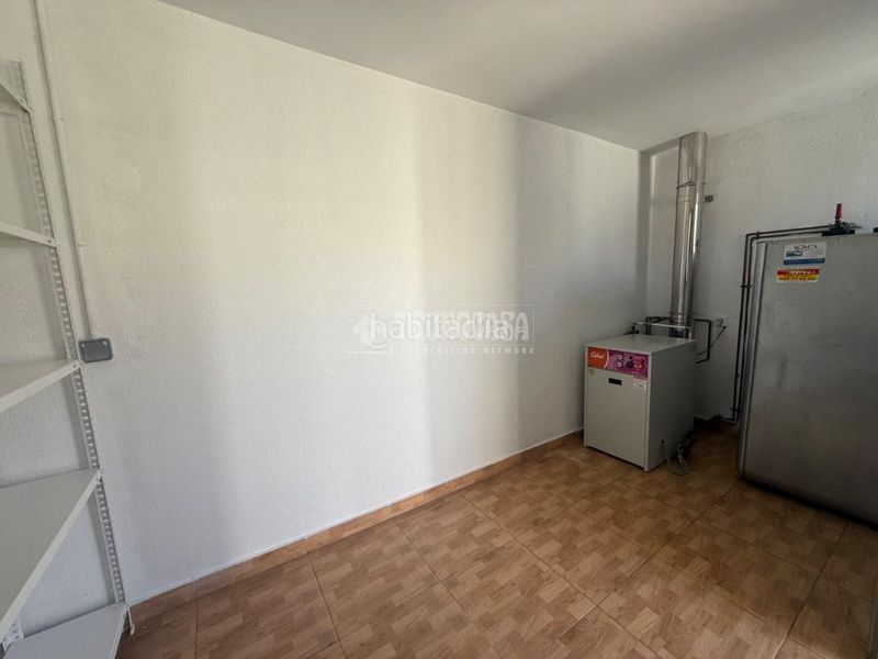 Foto 54aa3041-e75d-44f0-84aa-3242f3503b54. Casa aparellada amb calefacció a Escalona