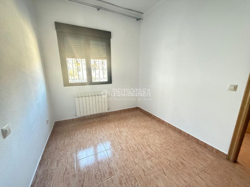 Foto ca8de60e-38c3-4fae-8a62-873fc6277a14. Casa aparellada amb calefacció a Escalona