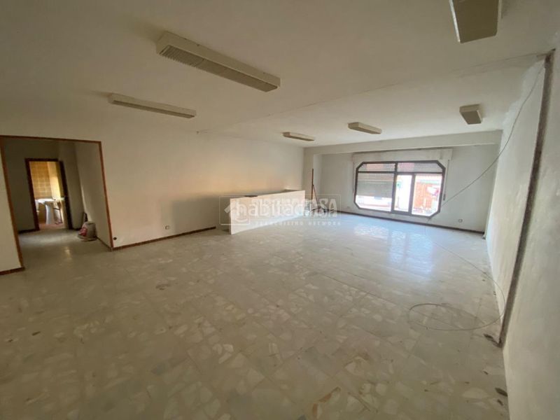 Foto 17312371-53f6-4044-b4b9-ef2a842329f2. Local comercial a Cenicientos