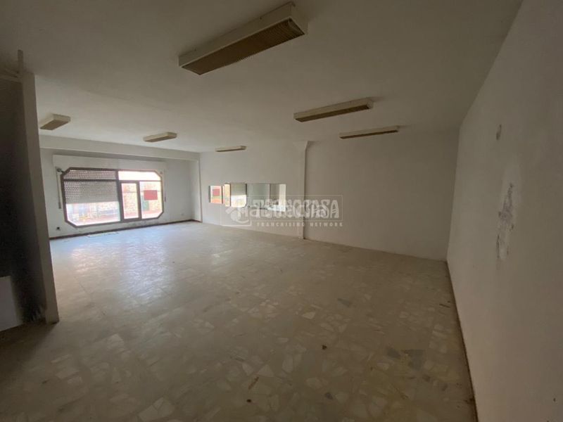 Foto 6230e751-0061-4a79-97dd-fdb3210d1ef3. Local comercial a Cenicientos