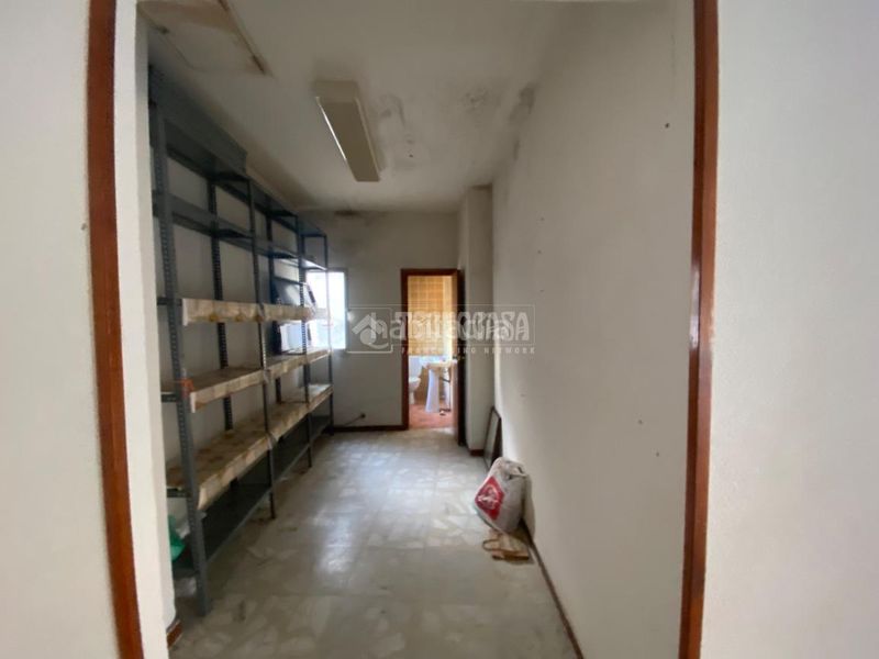 Foto 8b26a483-3d7d-4ea5-b564-78e21a872145. Local comercial a Cenicientos