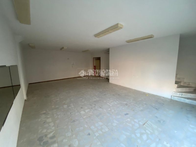 Foto ffd20687-d6d4-473c-9917-0807d8c7ea65. Local comercial a Cenicientos