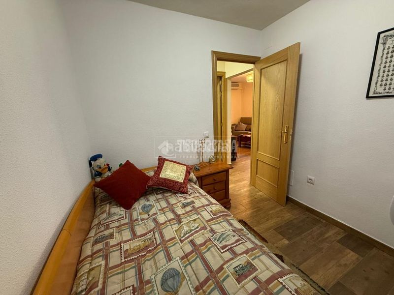 Foto 638d8bfa-7b4e-4bc6-828e-d3218a5561bc. Casa aparellada amb calefacció a Almorox