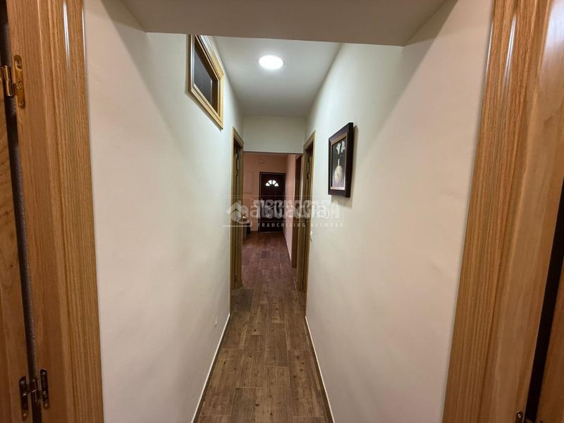 Foto 6c4e6346-f552-4797-ba06-596a97fe3133. Casa aparellada amb calefacció a Almorox