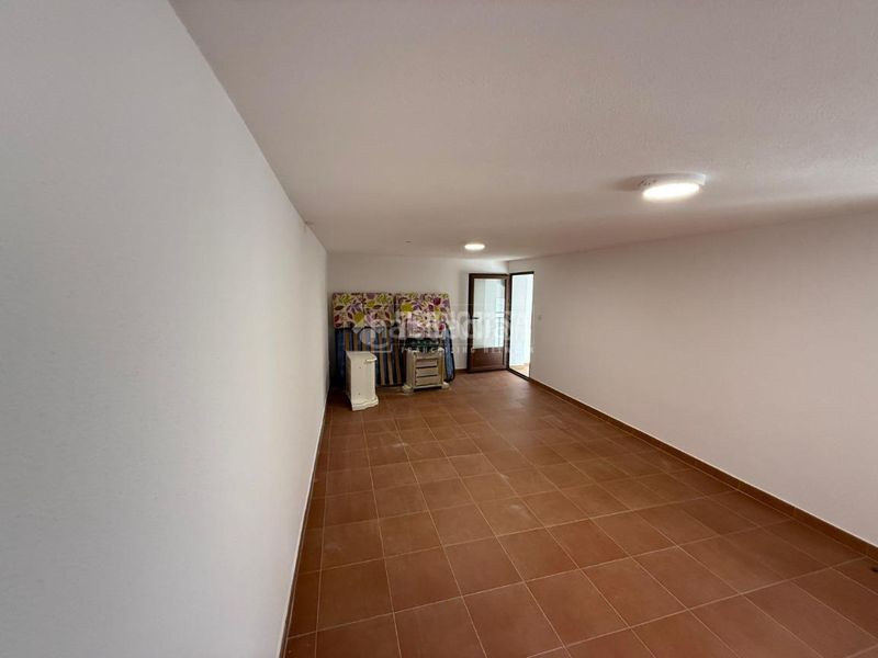 Foto fe0fee57-0201-4fd6-8735-e6bd12306166. Casa aparellada amb calefacció a Almorox