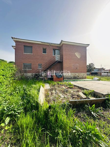 Foto 9ac90a9f-5f58-47e7-8d58-2b1b3fda440a. Casa  en venta en Escalona