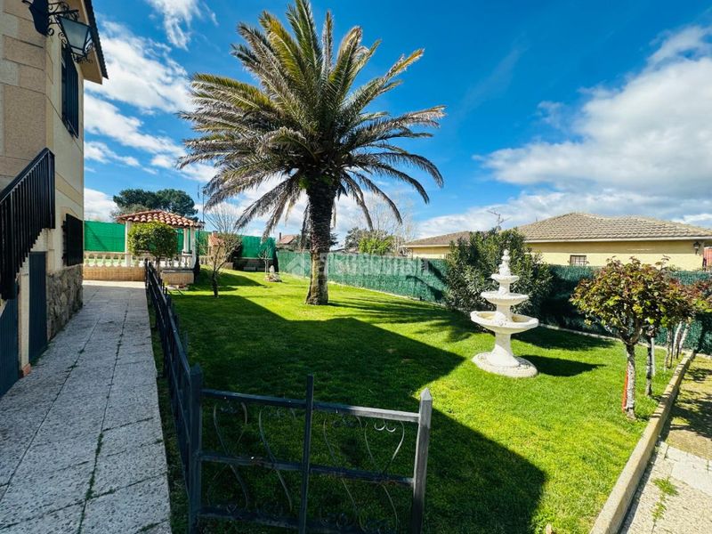 Foto 438242e3-01db-4a09-ae39-29ed4118d8a8. Casa amb calefacció piscina a Escalona