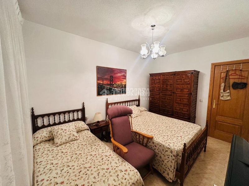 Foto e3b7bf1c-dd87-45c9-b4d3-437245d0e60c. Casa amb calefacció piscina a Escalona