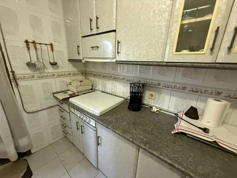 Foto aacbf4c8-47fb-4249-bd45-4a8a891176a2. Casa aparellada amb aparcament a Almorox