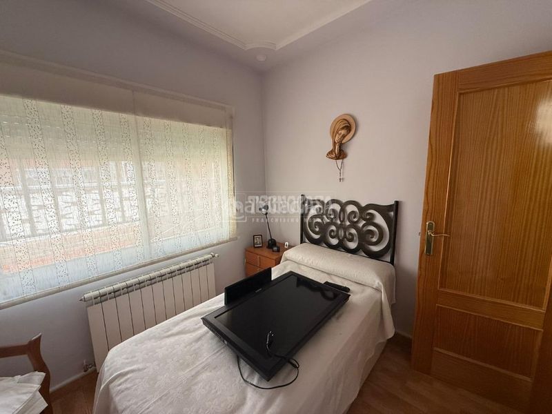Foto f47df3c8-eb3a-4a05-9465-d9d7d64b01fe. Casa aparellada amb calefacció a Almorox