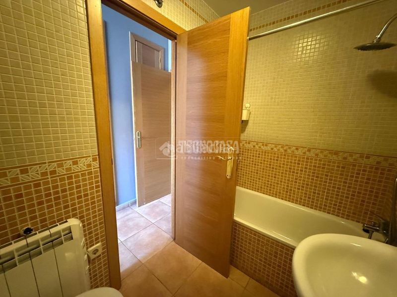 Foto 48715d80-dd3b-4021-890f-4518ac0b9c1a. Piso  en venta en Almorox