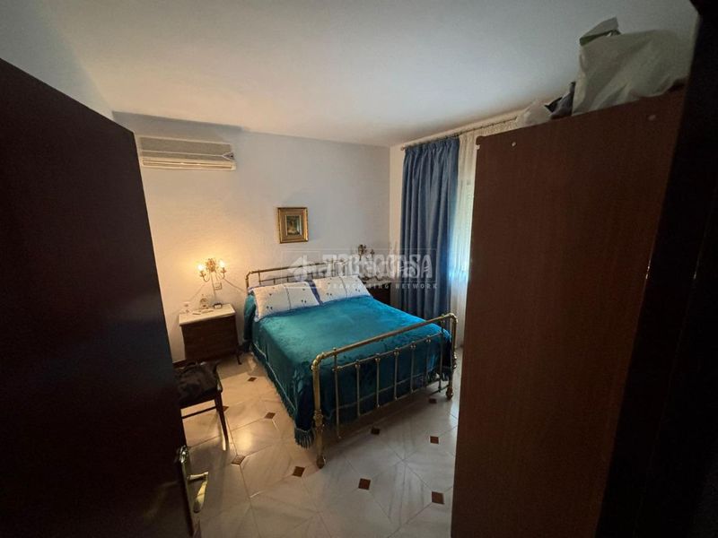 Foto cea336d9-578e-4167-ba5a-0fe67ade5f0a. Casa aparellada amb aparcament a Escalona