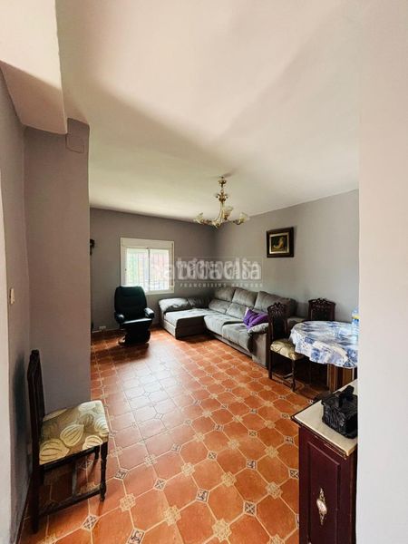 Foto d96cd017-f637-422a-8539-8c077e930acd. Casa amb aparcament a Escalona