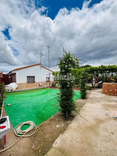 Foto e514bf83-41ac-45ca-8d32-0f48ffb1d524. Casa amb aparcament a Escalona