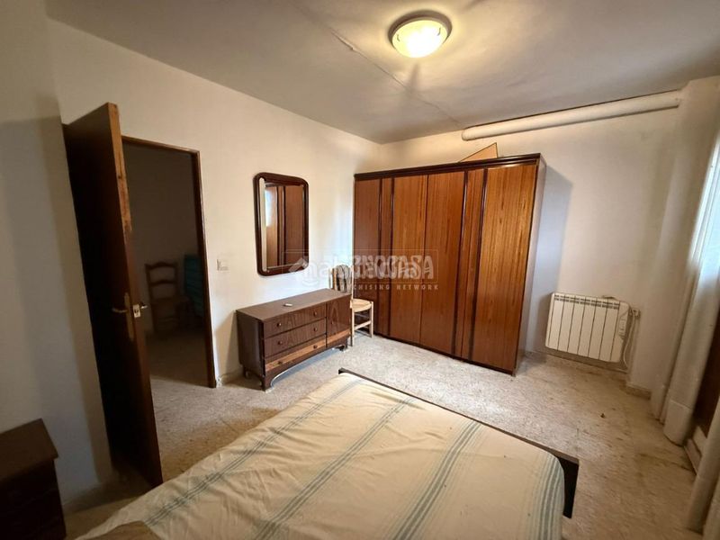 Foto 61c895d3-8ee7-41ea-b631-bc3ac93d78d7. Casa aparellada a Almorox