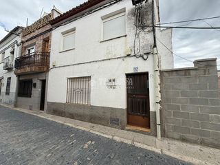 Maison jumelée à Almorox. Casa en venta en almorox