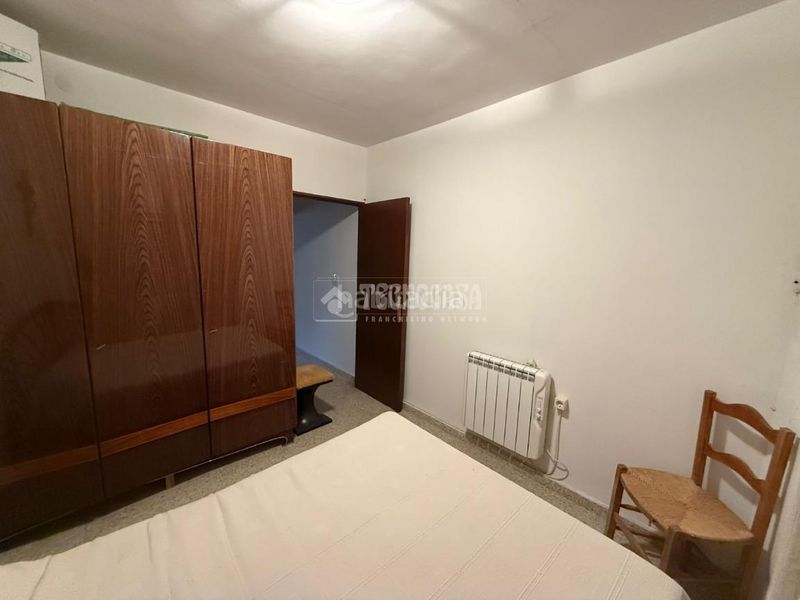 Foto bef86f2d-587f-4009-a524-558395664036. Casa aparellada a Almorox