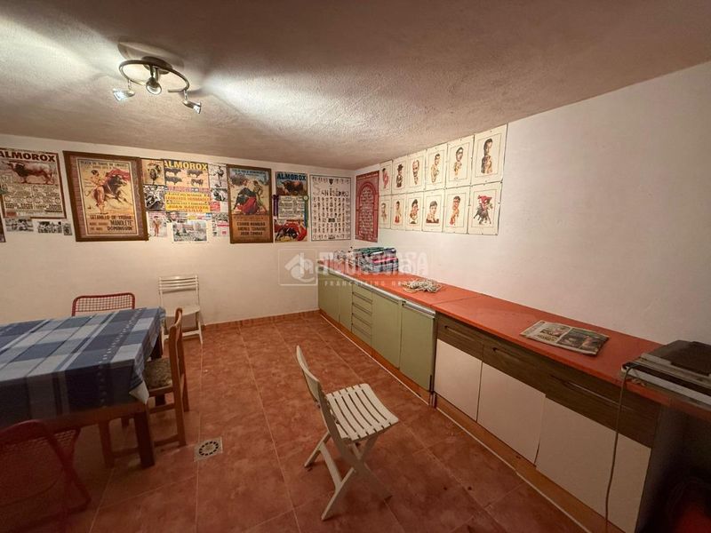 Foto c24d99c3-9e84-4e68-85be-a5629eb3b67a. Casa aparellada a Almorox