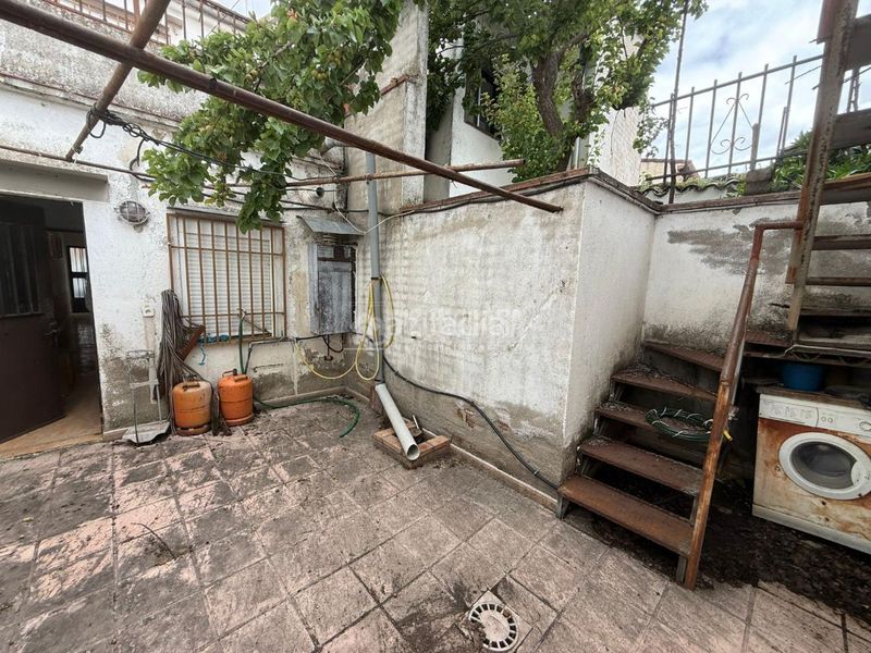 Foto f90b1515-c39e-4a0d-87e7-cfb146486b70. Casa aparellada a Almorox