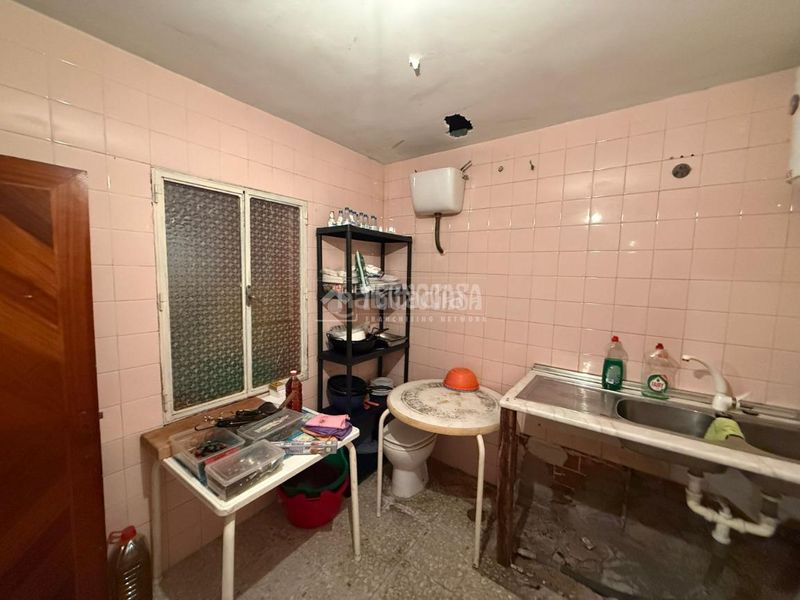 Foto 180952d4-bd2b-454d-9b5a-2af51da3add8. Local comercial a Almorox