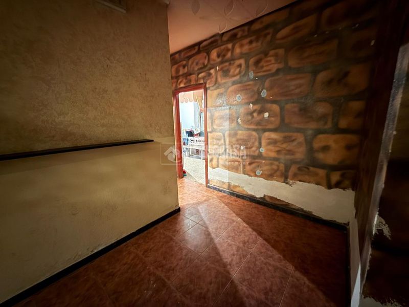 Foto a0b871bd-6985-4ef5-aa33-18d3fc2c196f. Local comercial a Almorox