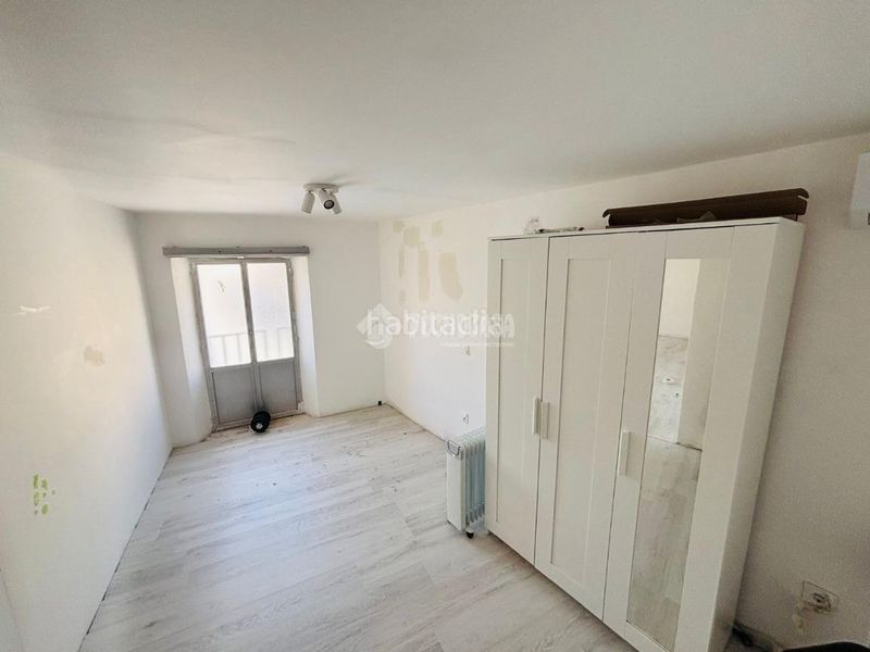 Foto dbccc1a6-3bd9-4526-be9d-c0e5744ce823. Casa aparellada a Nombela