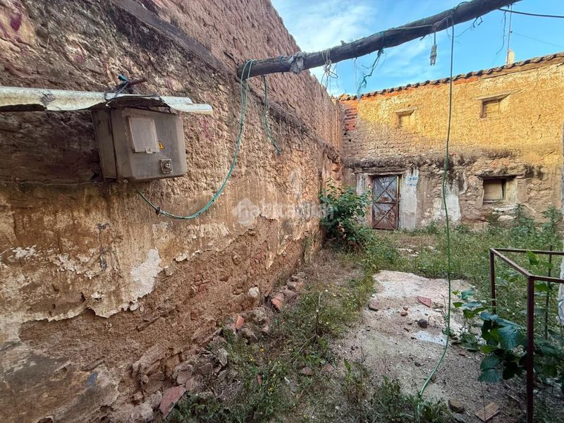 Foto d9f83606-c43e-4449-b43a-27e9bf06217d. Terreny residencial a Almorox