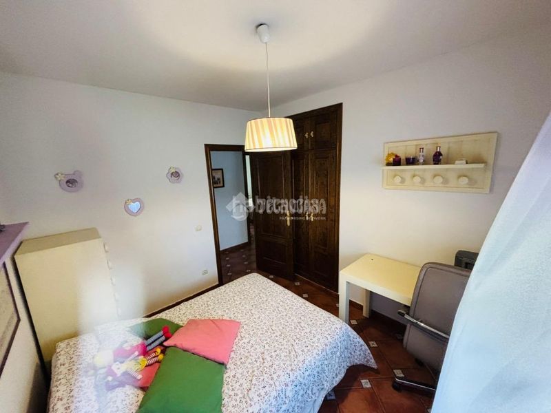 Foto 930b2683-1a38-4df0-8a90-b04705df5408. Casa amb calefacció a Escalona