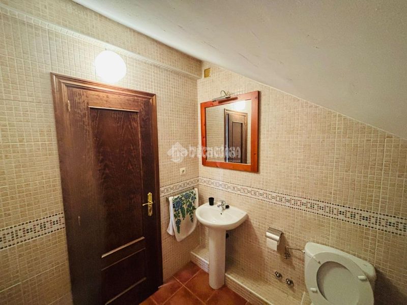 Foto f262febd-52f2-4d3b-837e-06fd1f1f0e50. Casa amb calefacció a Escalona