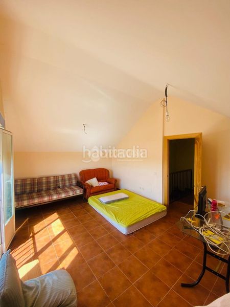 Foto c2dfdaee-3fb3-47ed-9457-473573e547c7. Casa a Escalona