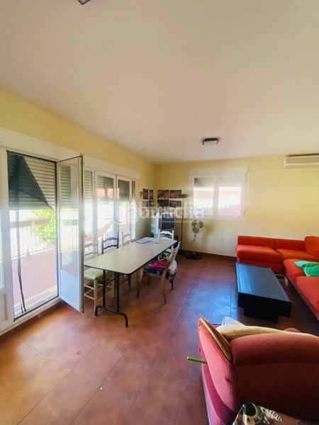 Foto d3e10ce5-5e75-423d-8b7c-4d1a6c95a657. Casa a Escalona