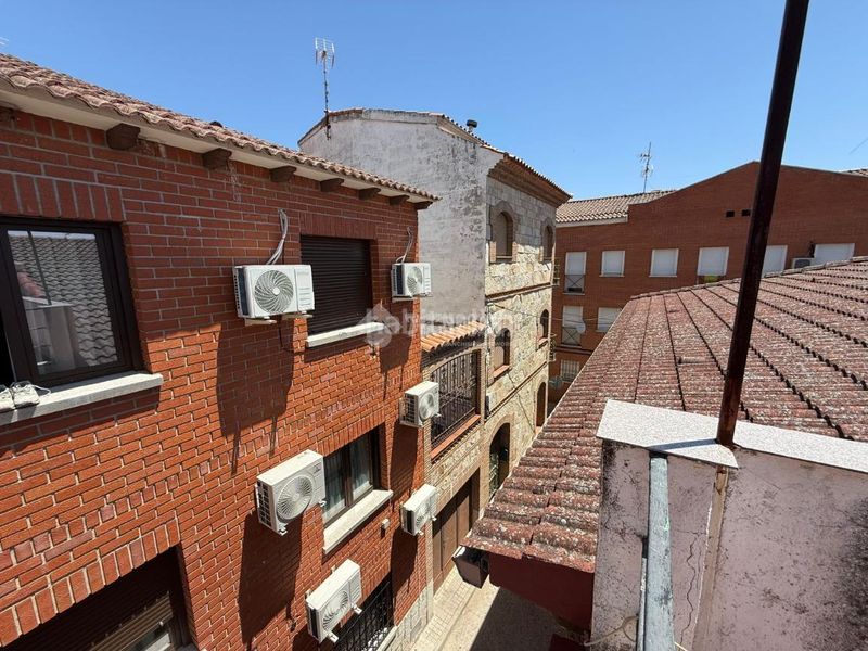 Foto 67a92be0-526a-42d3-b751-2204034012f0. Casa aparellada amb calefacció a Almorox