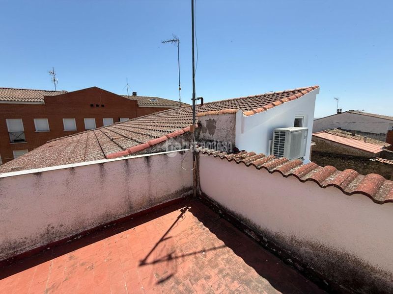 Foto 8e69965c-052b-4675-b378-a8712c2e4a07. Casa aparellada amb calefacció a Almorox