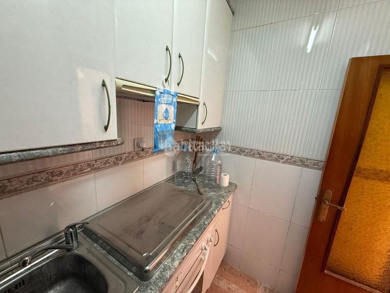 Foto a00c123f-e932-4bcb-8e7a-1a0fbf190cce. Casa aparellada amb calefacció a Almorox