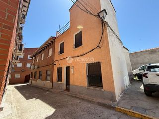 Doppelhaus in Almorox. Casa en venta en almorox