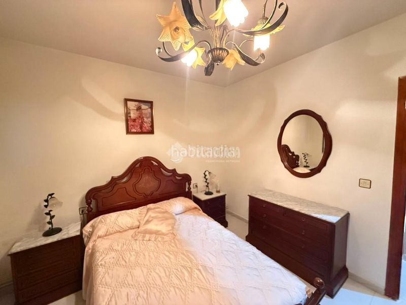 Foto a25979f0-a7bb-46c7-b729-bbfbeb7fd112. Casa aparellada amb calefacció aparcament a Almorox