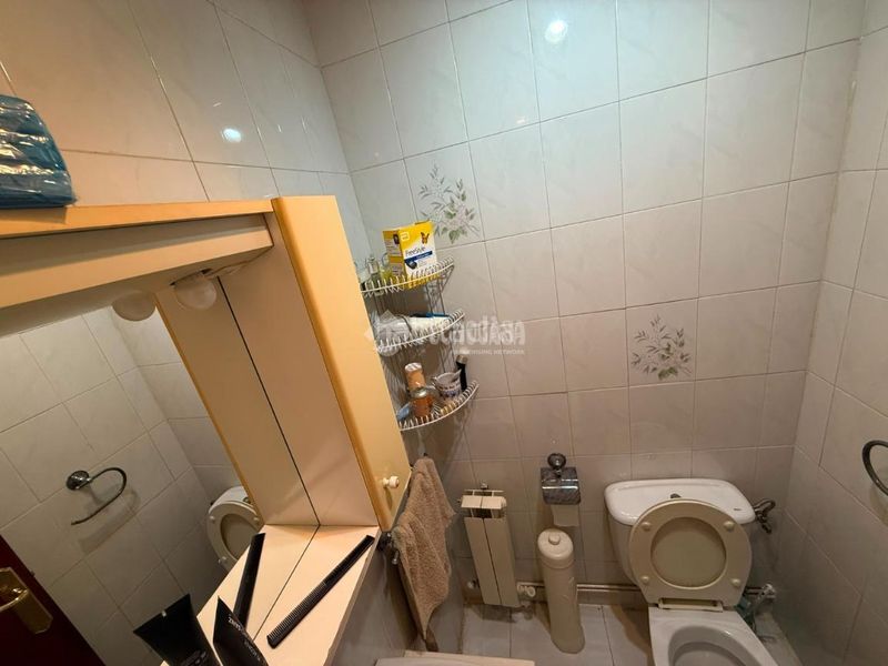 Foto a3aad0b4-50fa-425f-9e3f-b3f4668f204b. Casa aparellada amb calefacció aparcament a Almorox