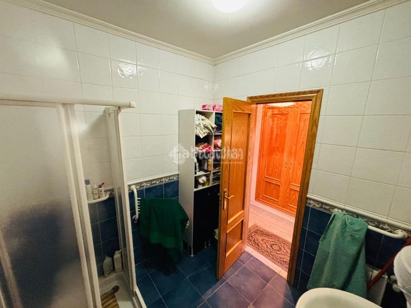Foto 1c30c0c7-02bf-4e71-9108-b162237d1939. Casa aparellada amb calefacció a Escalona