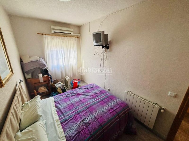 Foto c7d92dd3-c10d-4b27-bc00-5ed0db6b8aa6. Casa aparellada amb calefacció a Escalona