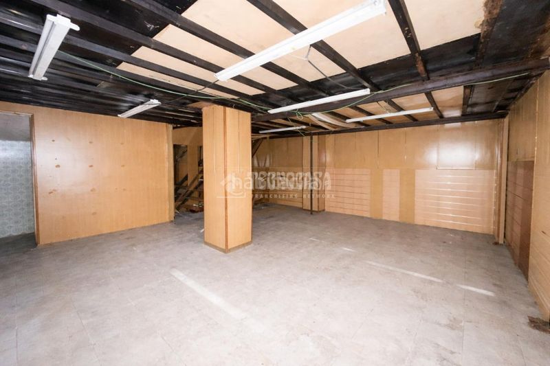 Foto 472f2ede-64ff-4248-a42a-35861ebbc38d. Local comercial a El Calvari Valencia