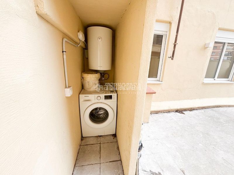 Foto f46af5ef-ed77-42c9-b4d7-9915cec322e6. Pis a El Calvari Valencia