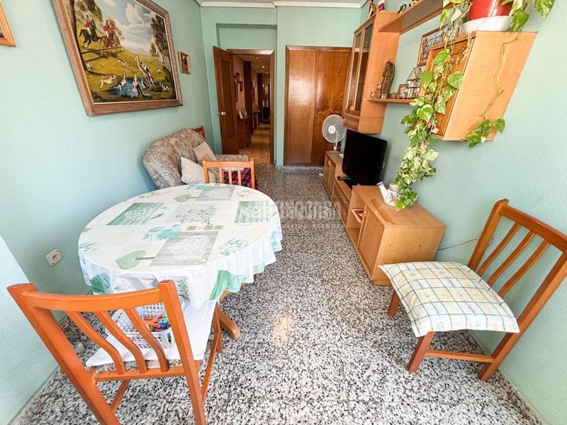 Foto 68bed470-be97-4dd5-bb2e-44fe669e3d53. Pis amb aparcament a Barrio Benicalap Valencia