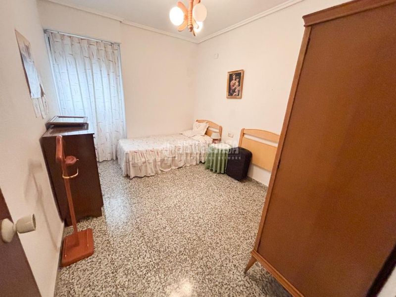 Foto e4eb3b11-7b94-4128-aaaa-93af1e0ac4e3. Pis amb aparcament a Barrio Benicalap Valencia