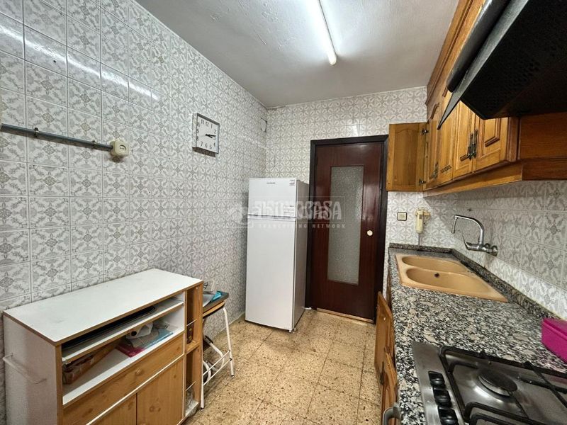 Foto 52e05cfd-7cab-4b5a-a9c0-d5693701a01c. Pis a La Constitución-Canaleta Mislata